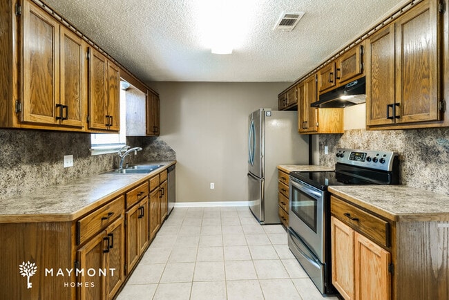 Building Photo - 2705 Timbermist Cir