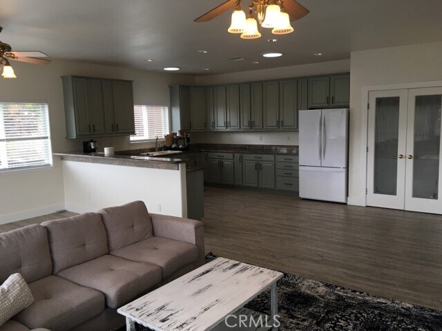 Foto del edificio - 3490 Westridge Cir