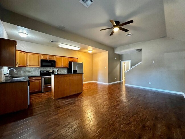 Building Photo - 2016 S 8th St