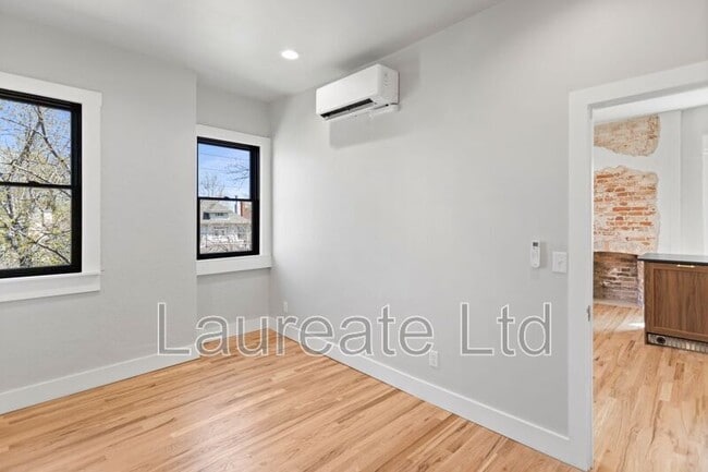 Building Photo - 2224 E 14th Ave