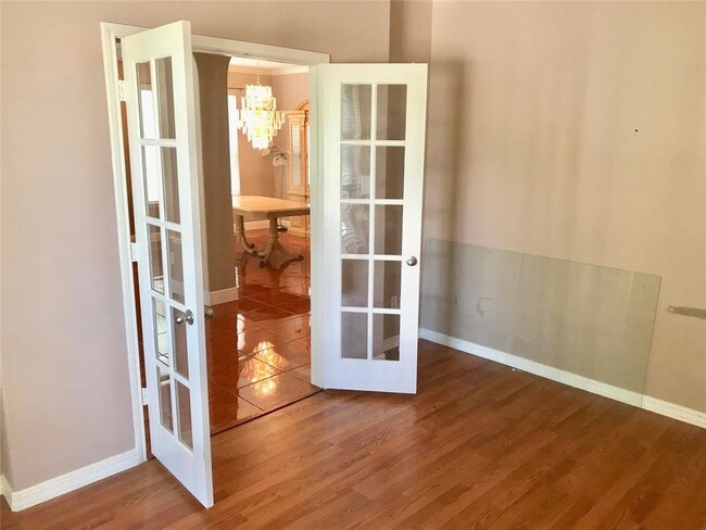 Building Photo - 2111 Spur Canyon Ct
