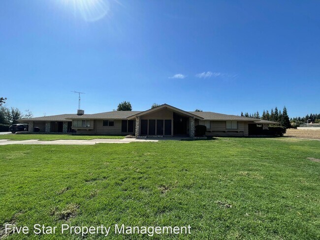 Foto del edificio - 3 br, 2.5 bath House - 624 N. Stearns Rd