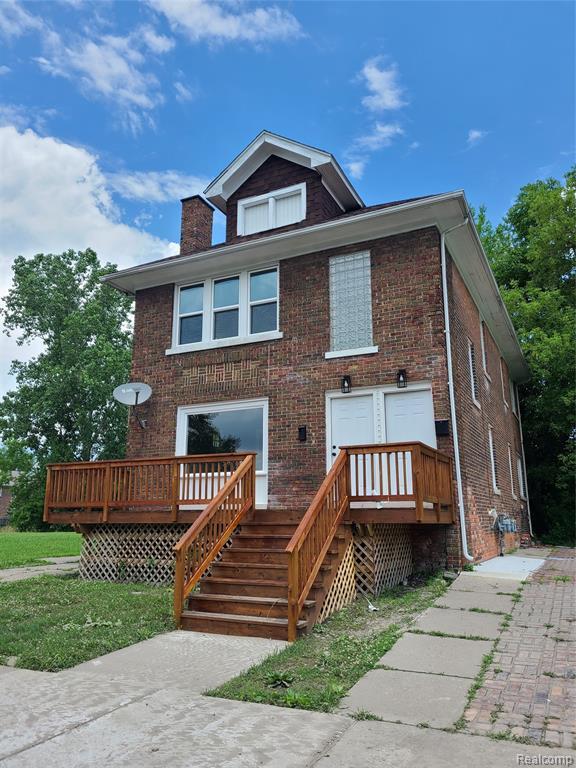 Primary Photo - 576 Manistique St