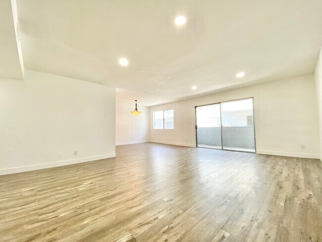 Foto del edificio - 121 Croft Ave