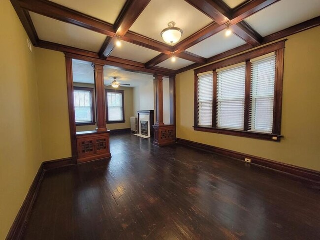 Building Photo - 3421 Iowa Ave