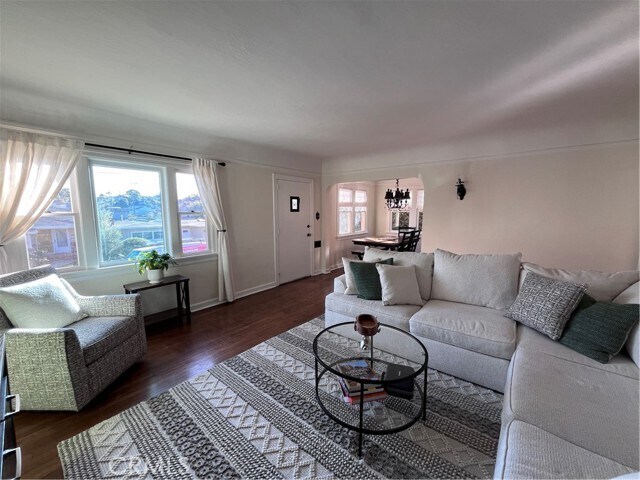 Foto principal - 609 Hillcrest St