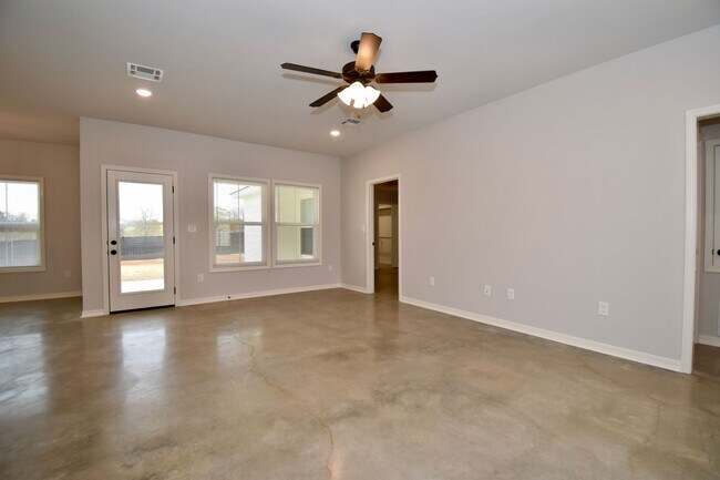 Building Photo - Brand New 3 Bed 2 Bath Home in Choudrant!