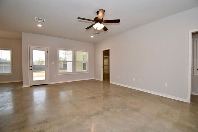 Foto del edificio - Brand New 3 Bed 2 Bath Home in Choudrant!