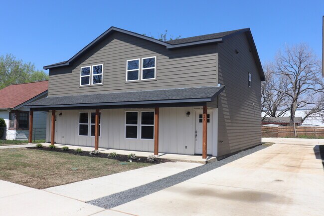 Exterior de la casa - 5827 Grayson St