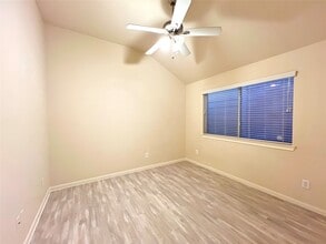 Building Photo - 13306 Southpoint Ln