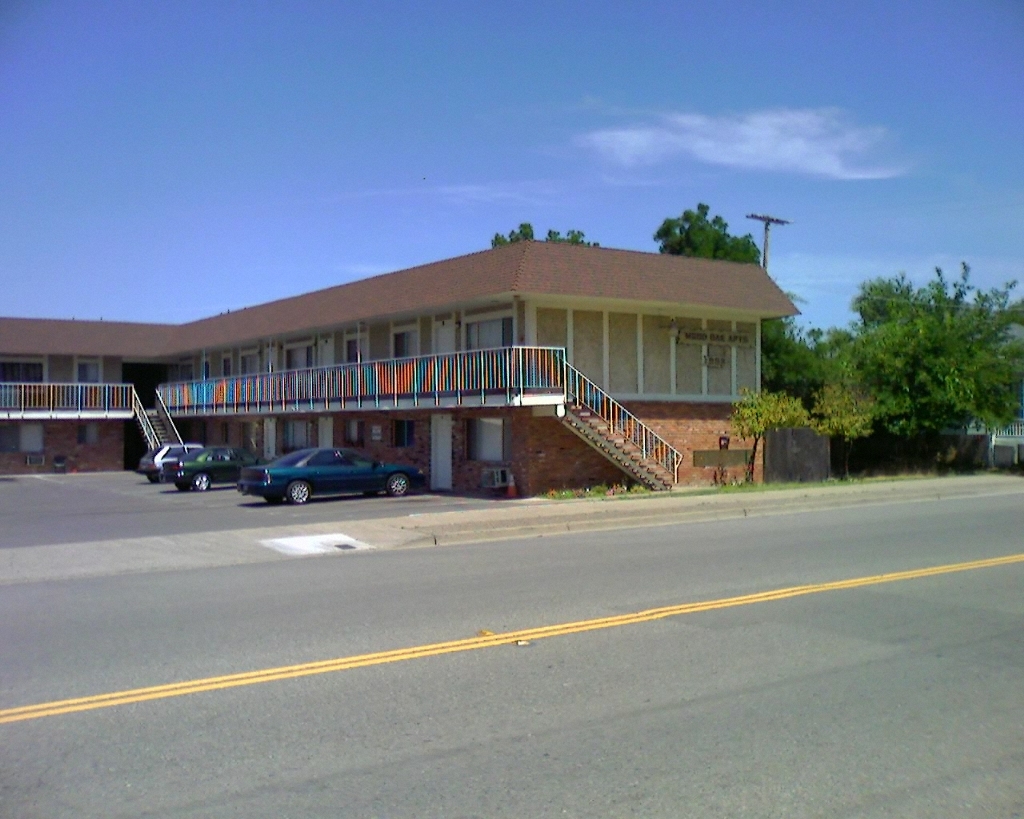 Primary Photo - Wood Oak Apartments