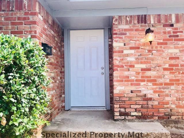 Building Photo - 7501 Trimble Dr