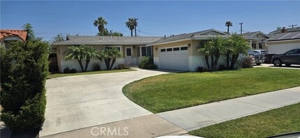 Building Photo - 1547 W Edithia Ave