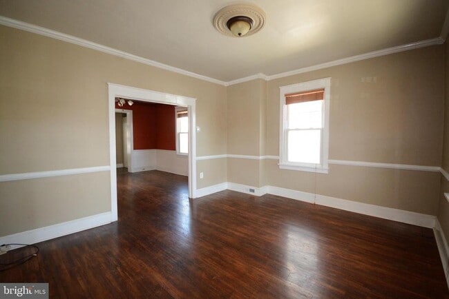 Building Photo - 623 Guilford Ave
