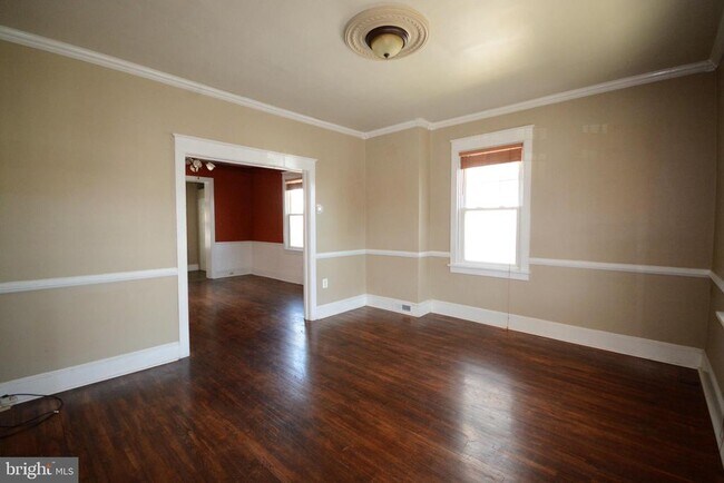 Foto del edificio - 623 Guilford Ave