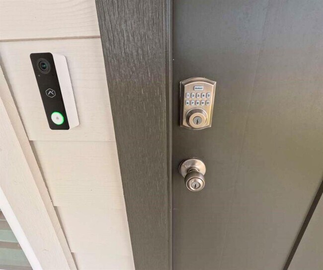 Foto del edificio - 424 NEW ALBANY Ln