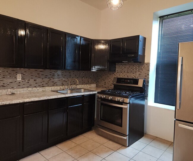 Foto del edificio - 3921 W Grenshaw