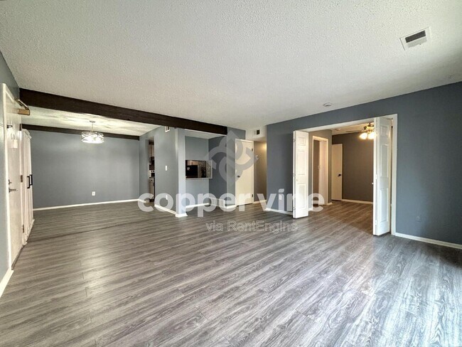 Foto del edificio - 12168 N Melody Dr