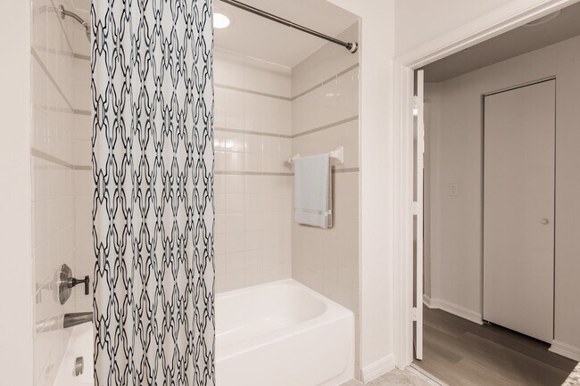 Interior Photo - Aviah Flagler Village
