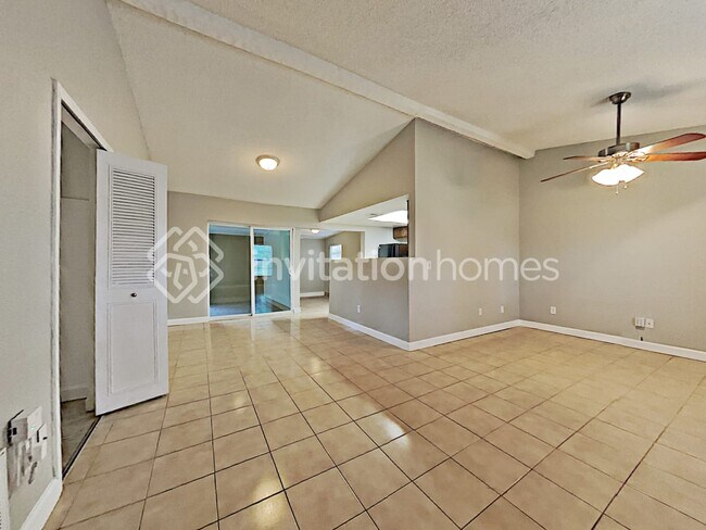 Building Photo - 3984 Eric Ct