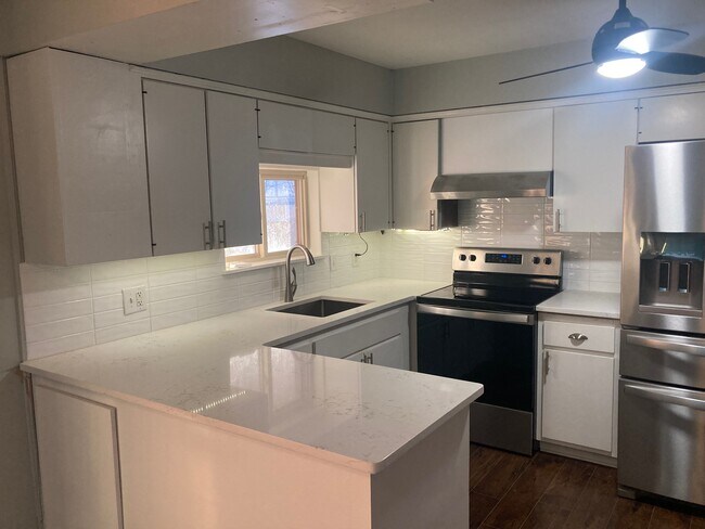 Foto del edificio - 807 NW 9th St