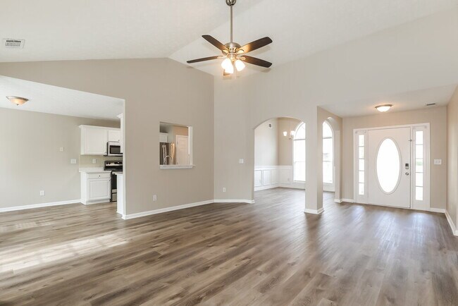 Foto del edificio - 725 Loblolly Ln