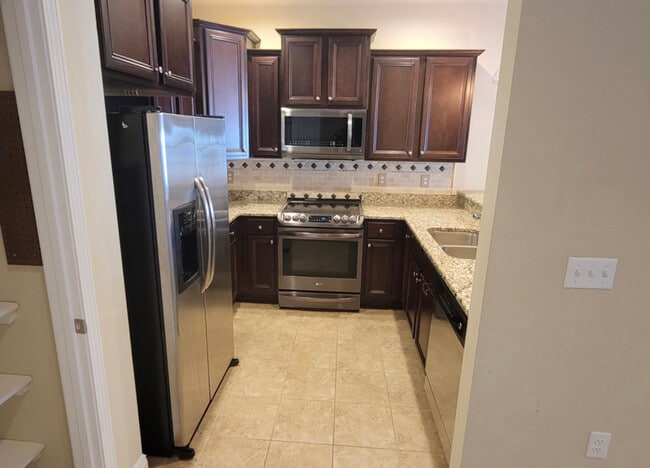 Building Photo - 8860 Brown Pelican Cir