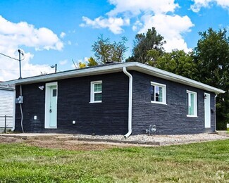 Building Photo - 2702 N 6 1/2 St