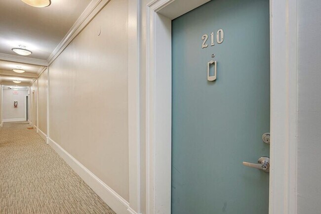 Foto del edificio - 1451 Park Rd NW