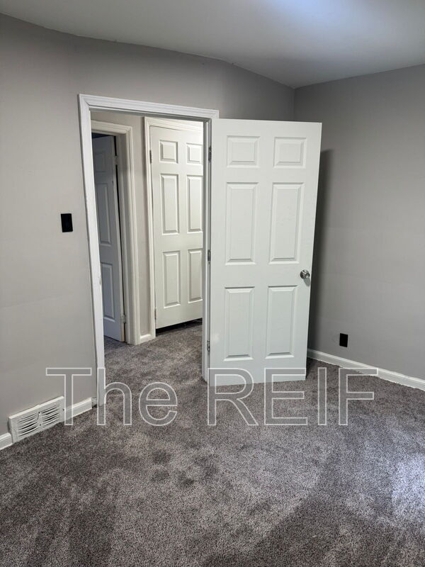 Foto del edificio - 13137 Elmdale St