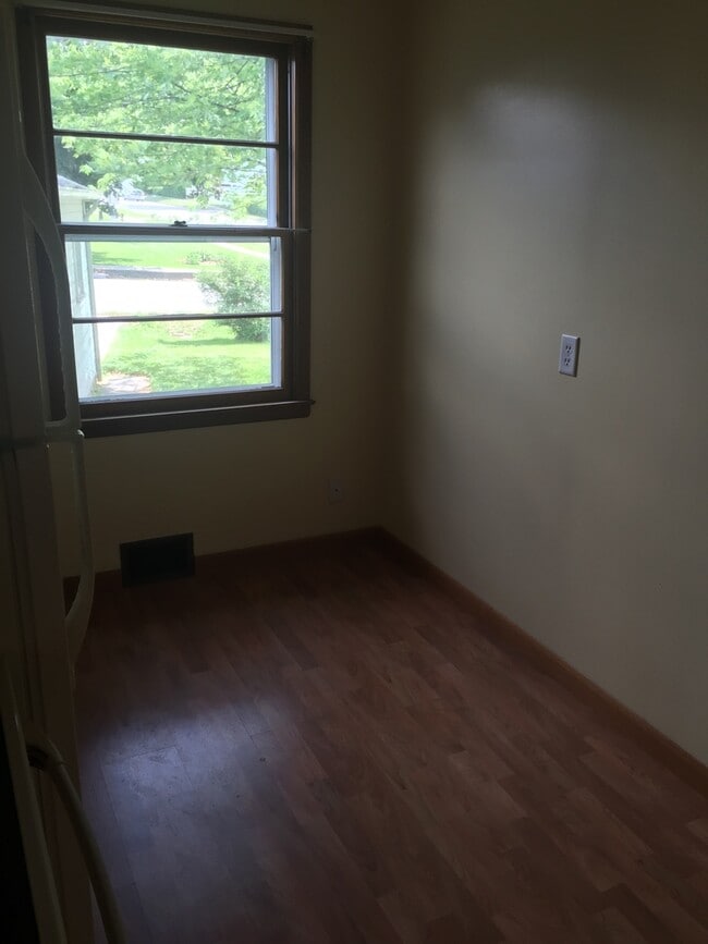 Foto del edificio - 2 Bed 1 Bath House in Solon