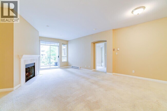 Building Photo - 2xx-5835 HAMPTON PLACE