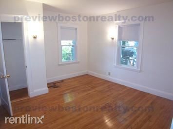 Building Photo - 9 Greylock Rd