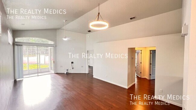 Foto del edificio - 3977 Journey Ct