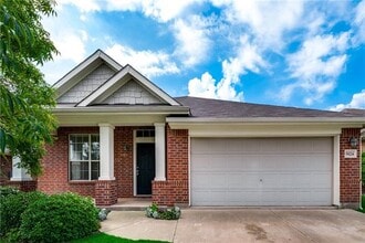 Building Photo - 5024 Escambia Terrace