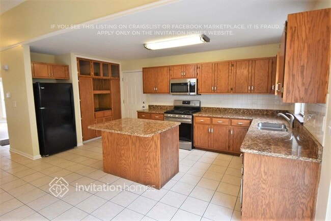 Building Photo - 3621 Shannon Ct