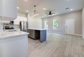 Building Photo - 4536 Sunflower St