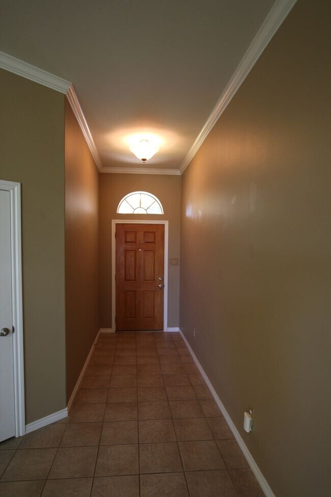 Foto del edificio - Coming Soon: 3 bedroom 2 bathroom home in Tyler!