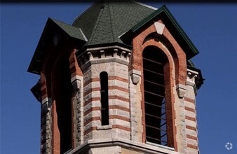 Building Photo - 624 Washington St
