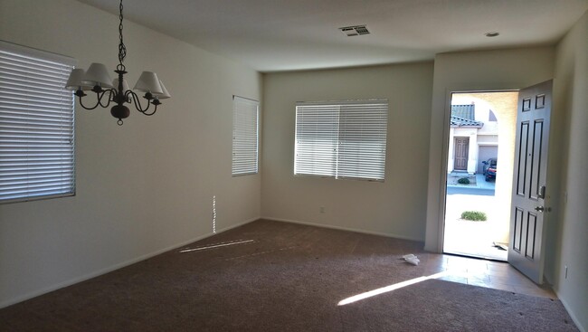 Building Photo - 7368 Hunting Lodge Ave