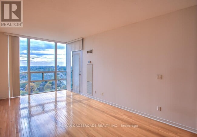 Building Photo - 509 Beecroft Rd