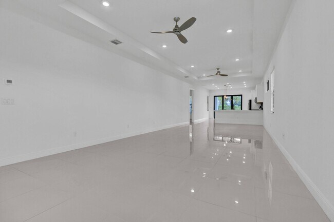Foto del edificio - 5501 Santa Rosa Ln