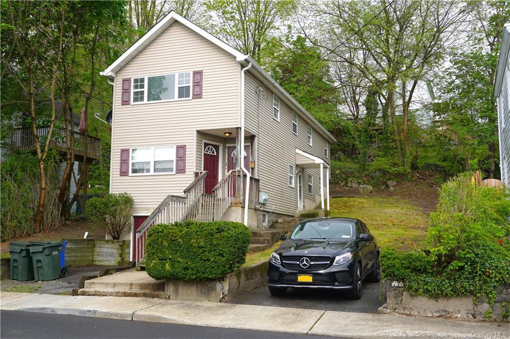 Primary Photo - 13 Fort Putnam St