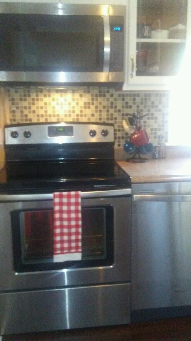 Foto del edificio - 917 Kimball Ave