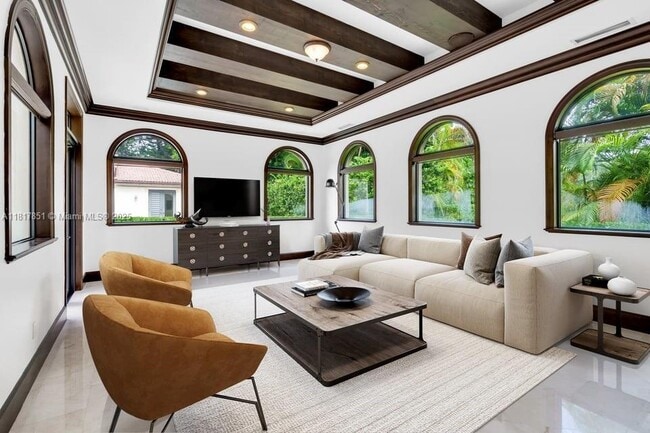 Foto del edificio - 9801 SW 60th Ct