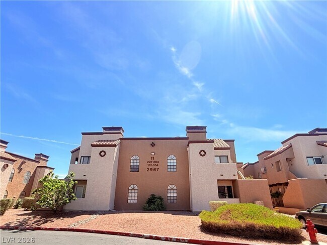 Foto del edificio - 2967 Juniper Hills Blvd