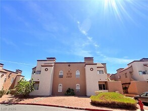 Building Photo - 2967 Juniper Hills Blvd