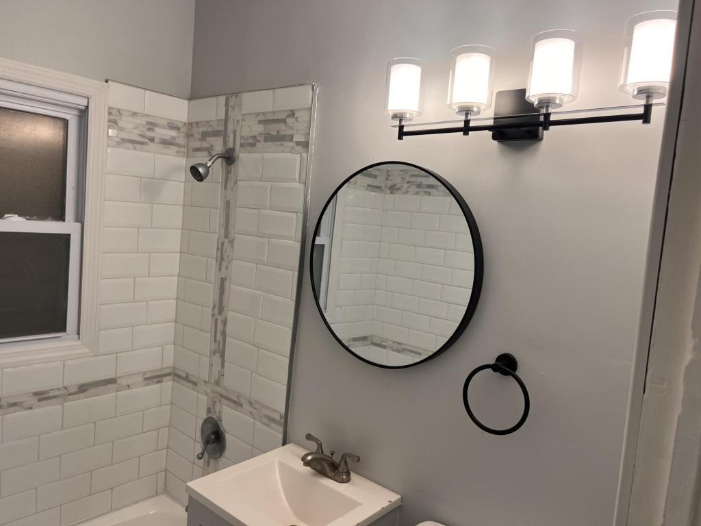 Foto principal - 18214 Oak St