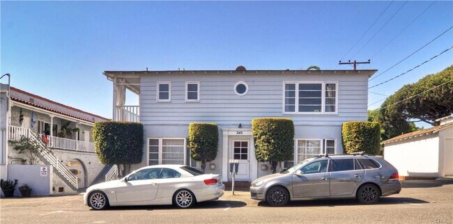 Building Photo - Laguna Beach Apts.