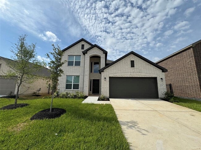 Building Photo - 27231 Blue Pool Dr